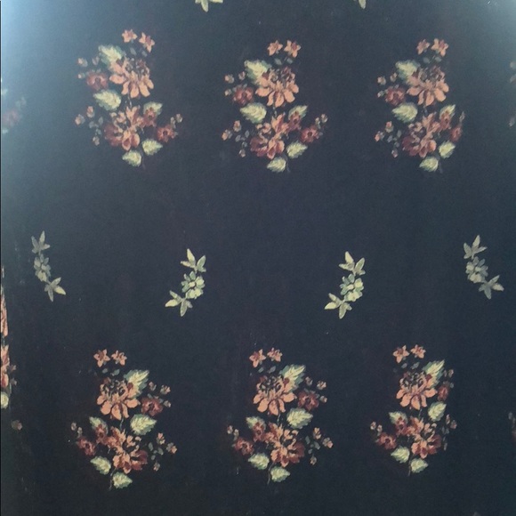 Black floral long sleeve dress - Picture 2 of 5